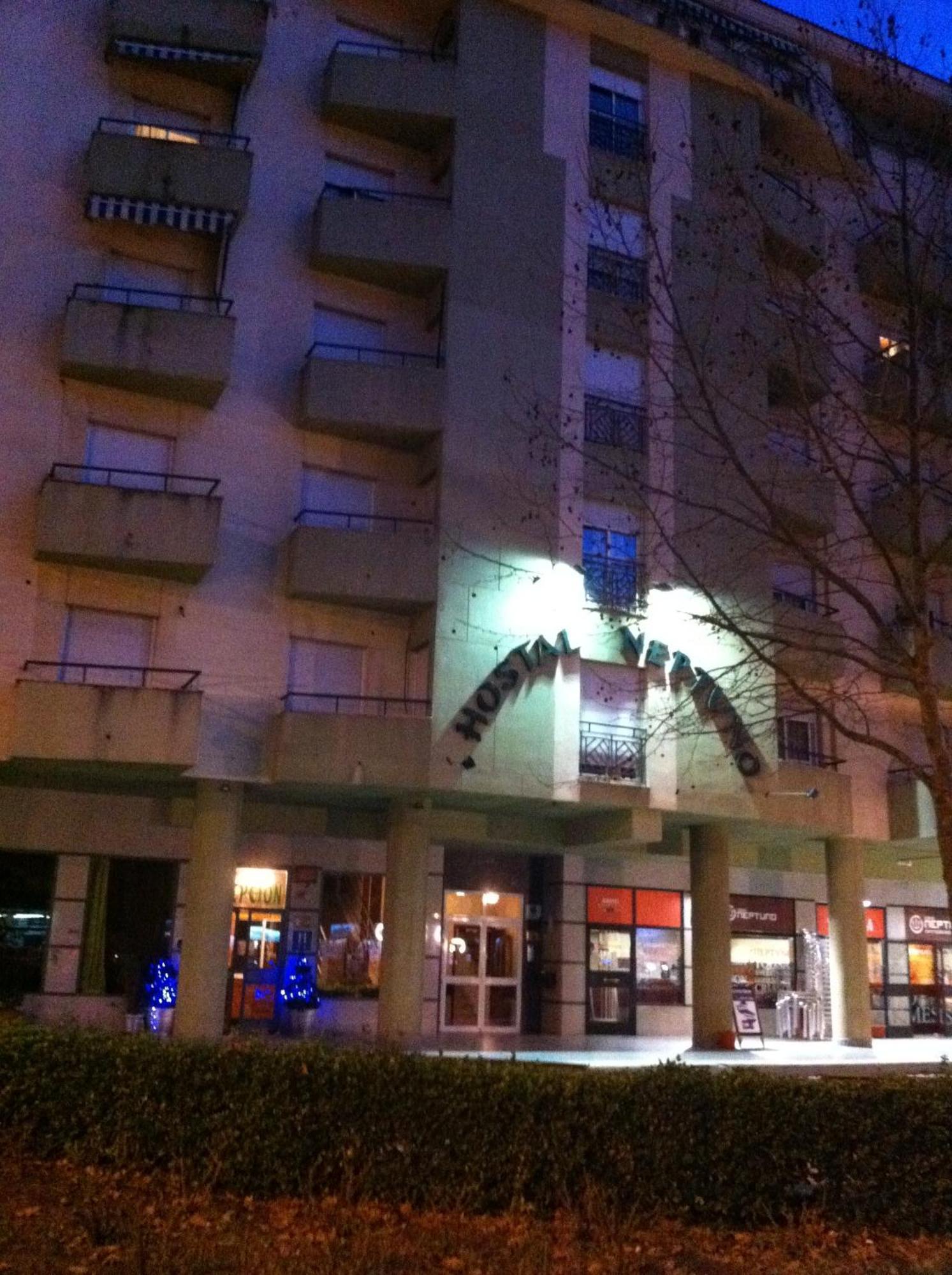 Hostal Neptuno Cáceres Exterior foto
