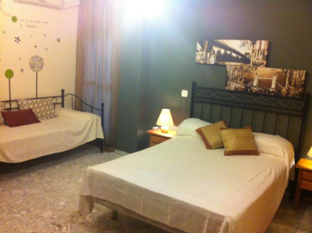 Hostal Neptuno Cáceres Quarto foto